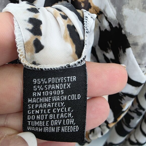 Womens Milano XL Abstract Print Tunic Top With Lace-Up Back Detail & Flared Hem - Picture 11 of 14